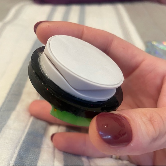 GLOW IN DARK Handcrafted (NEW) Oogie Boogie PopSocket Nightmare Before Christmas - Picture 15 of 16